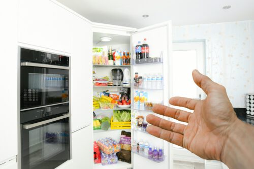 Jak wybrać odpowiednią szerokość lodówki do Twojej kuchni?