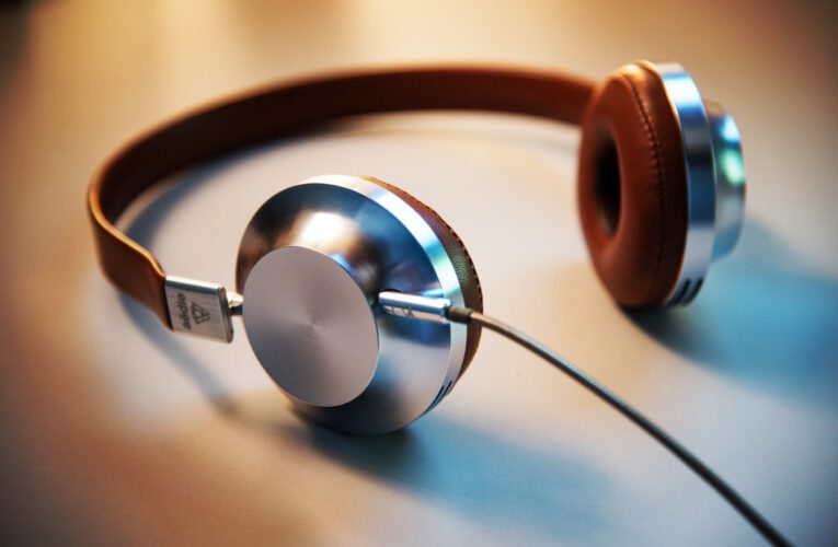 10 Najlepszych Słuchawek: Najwyższa Jakość Dźwięku w Twoich Uszach