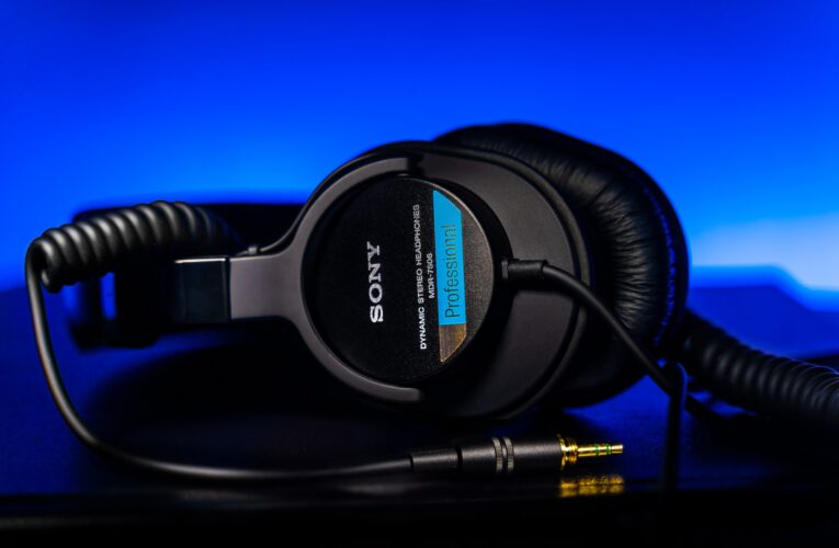 Sony WH-1000XM4: Sprawdź najnowsze słuchawki nauszne flagowej marki