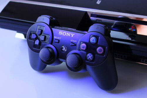 Najlepsze oferty PlayStation Plus na listopad 2021