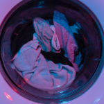Gdzie dokładnie wsypać proszek do pralki? Pełny przewodnik dla użytkowników urządzeń RTV i AGD