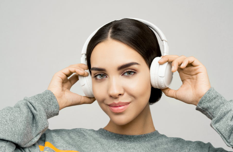 Sposoby na skuteczne czyszczenie słuchawek bezprzewodowych: Odkryj najlepsze metody utrzymania swoich słuchawek w perfekcyjnym stanie
