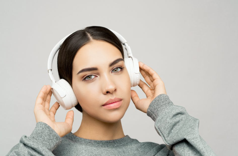 Najlepsze słuchawki bezprzewodowe JBL Nauszne – które wybrać?