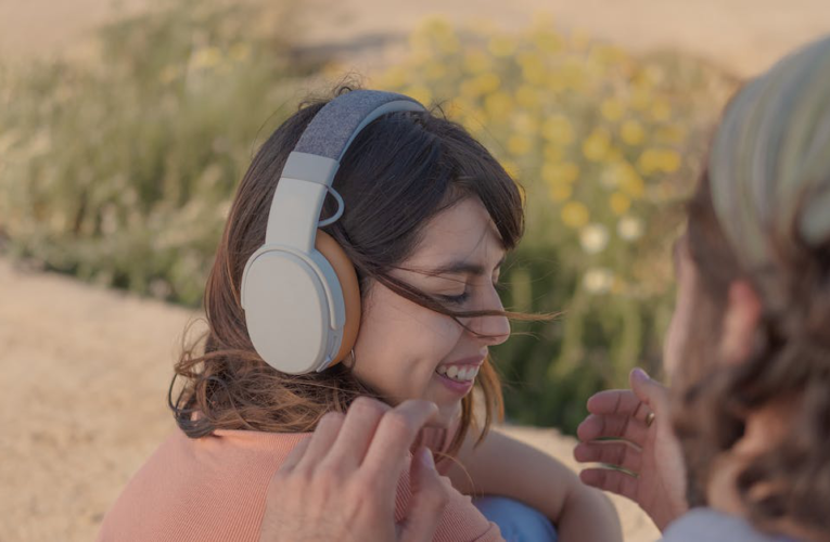 Słuchawki bezprzewodowe Baseus: Jak je podłączyć i cieszyć się doskonałym dźwiękiem?